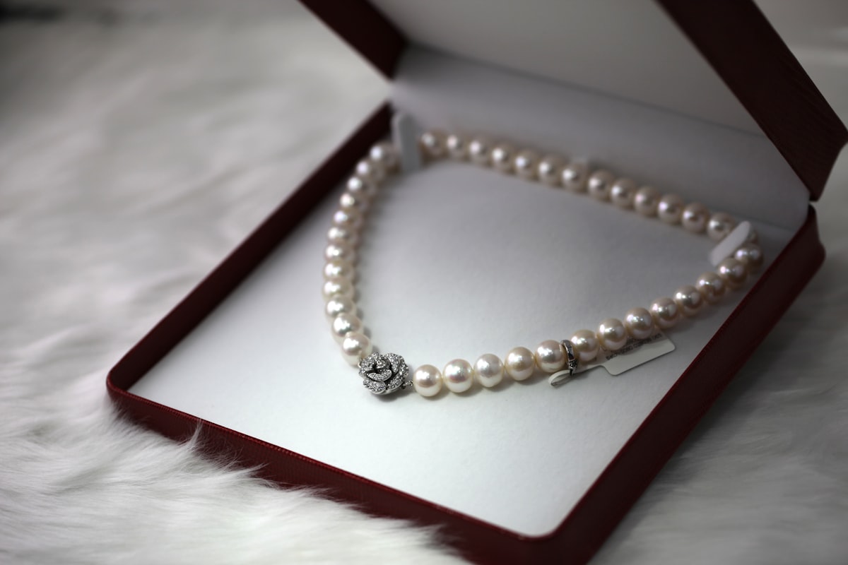 Essential Features of Jewelry Management Software for 2025